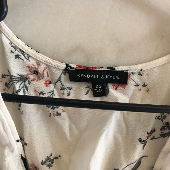 Floral Romper - Picture 2 of 2